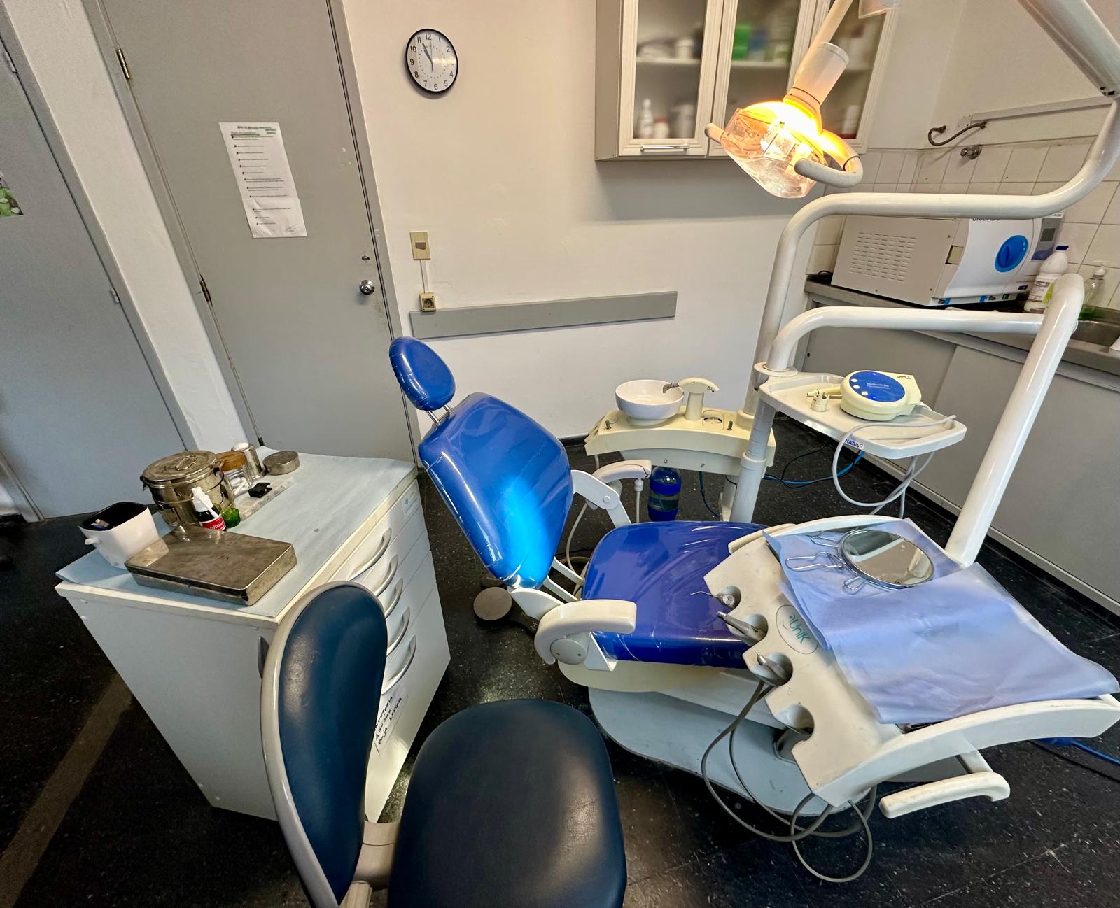 Uruguay prohibirá colocación de amalgamas; odontóloga pide “tranquilidad” a quienes ya tienen dado que “una vez colocadas no son tóxicas”