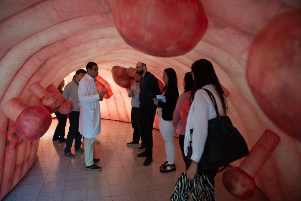 Médicos recomiendan realizarse test para prevenir cáncer de colon 