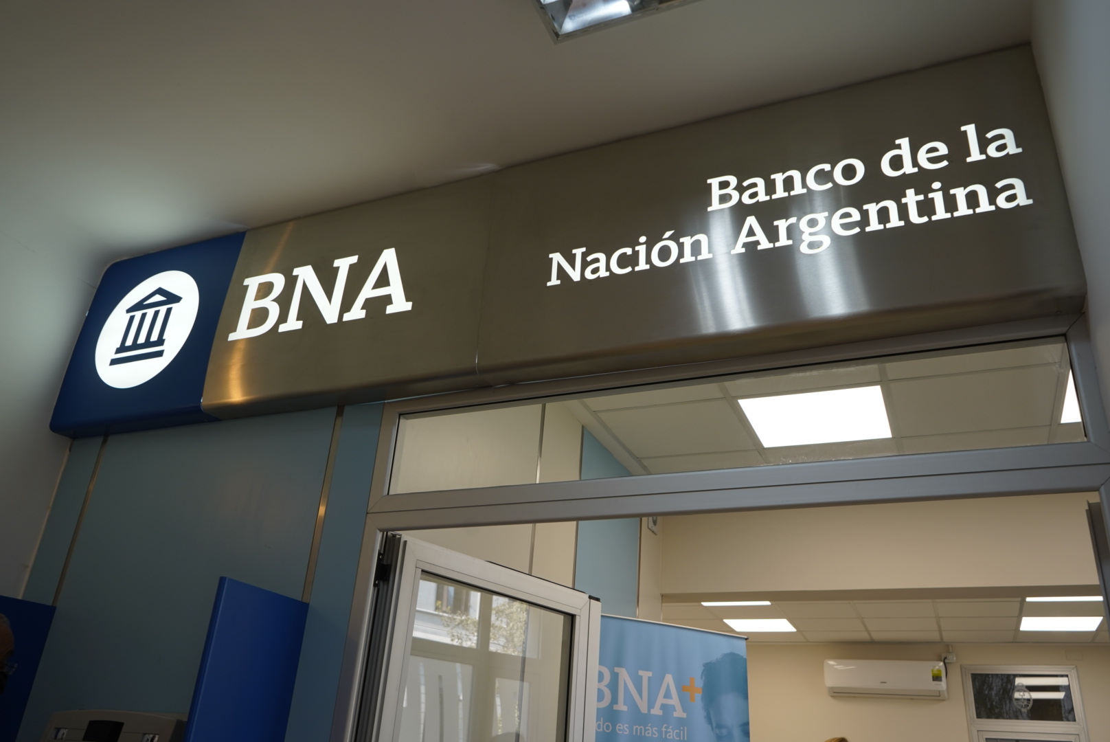 Polémica por créditos hipotecarios otorgados por el Banco Nación a funcionarios del Gobierno