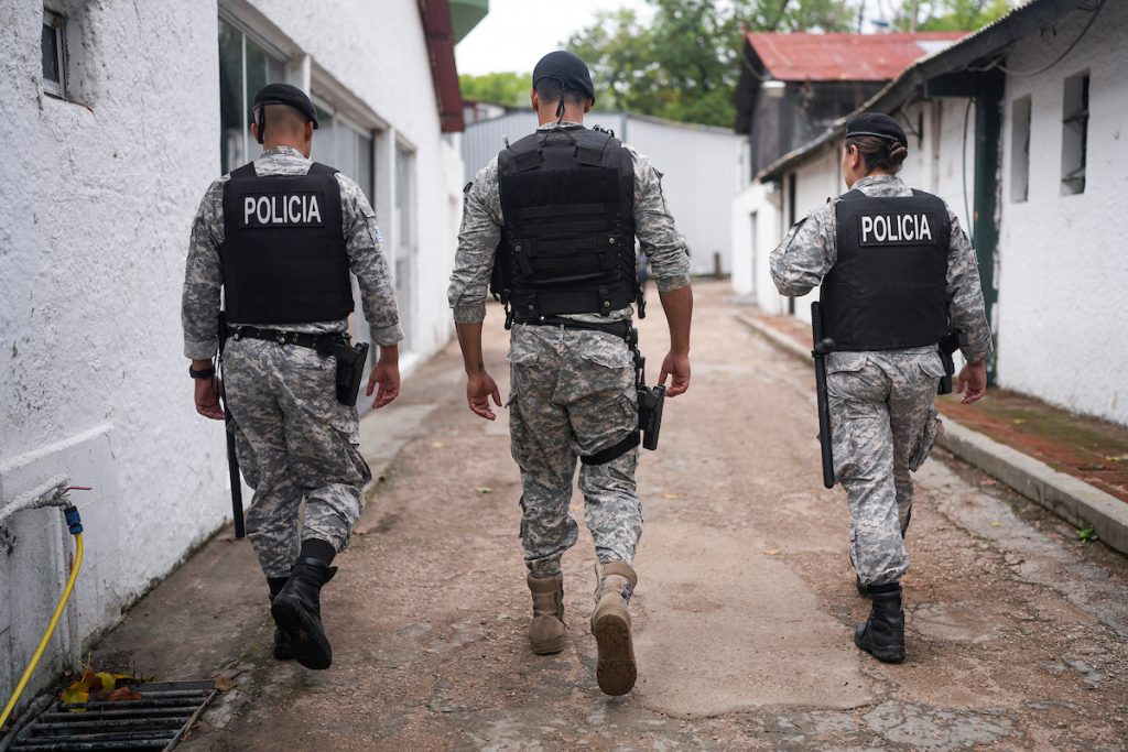 Jefe de Policía de Montevideo pidió a los comisarios “controlar” a los efectivos tras una denuncia de corrupción policial