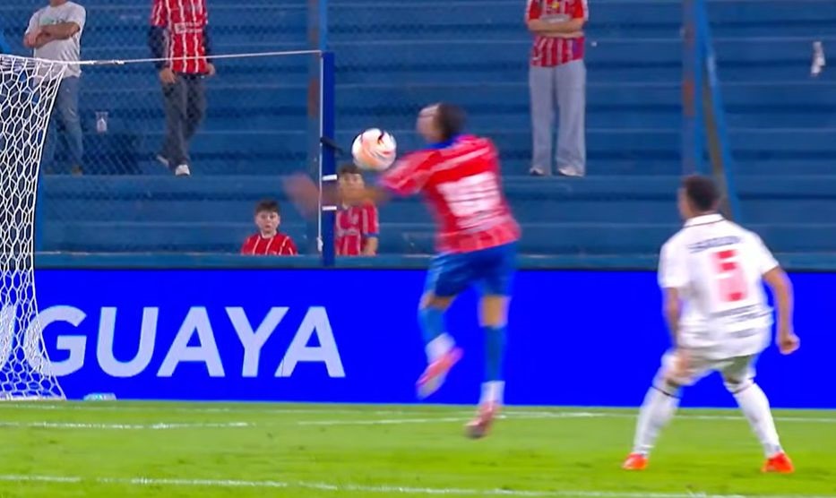 Dos nuevos técnicos apartados de sus cargos y arbitrajes polémicos