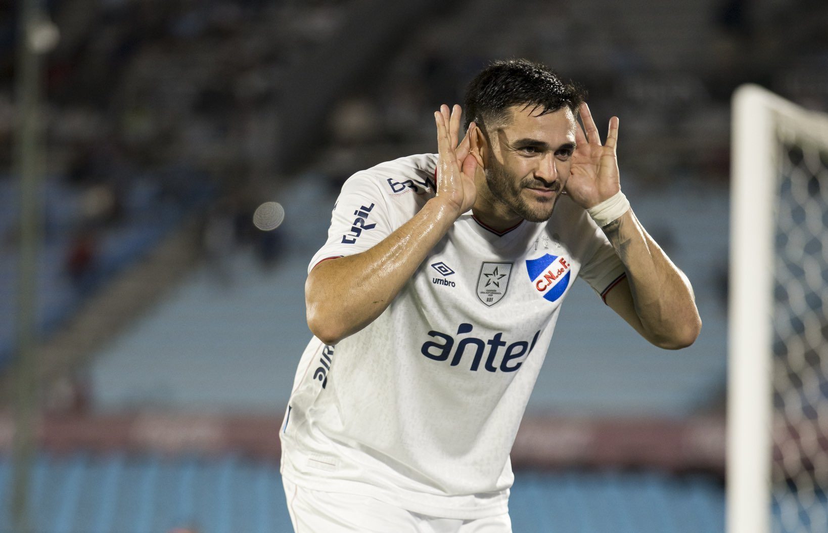 Ganó Nacional 3-1 ante Liverpool por la fecha 12 del Apertura