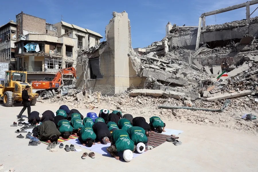 La guardia revolucionaria iraní toma el control de Irán