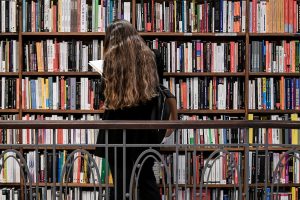 Campaña llama a comprar en librerías ante crecimiento de plataformas electrónicas