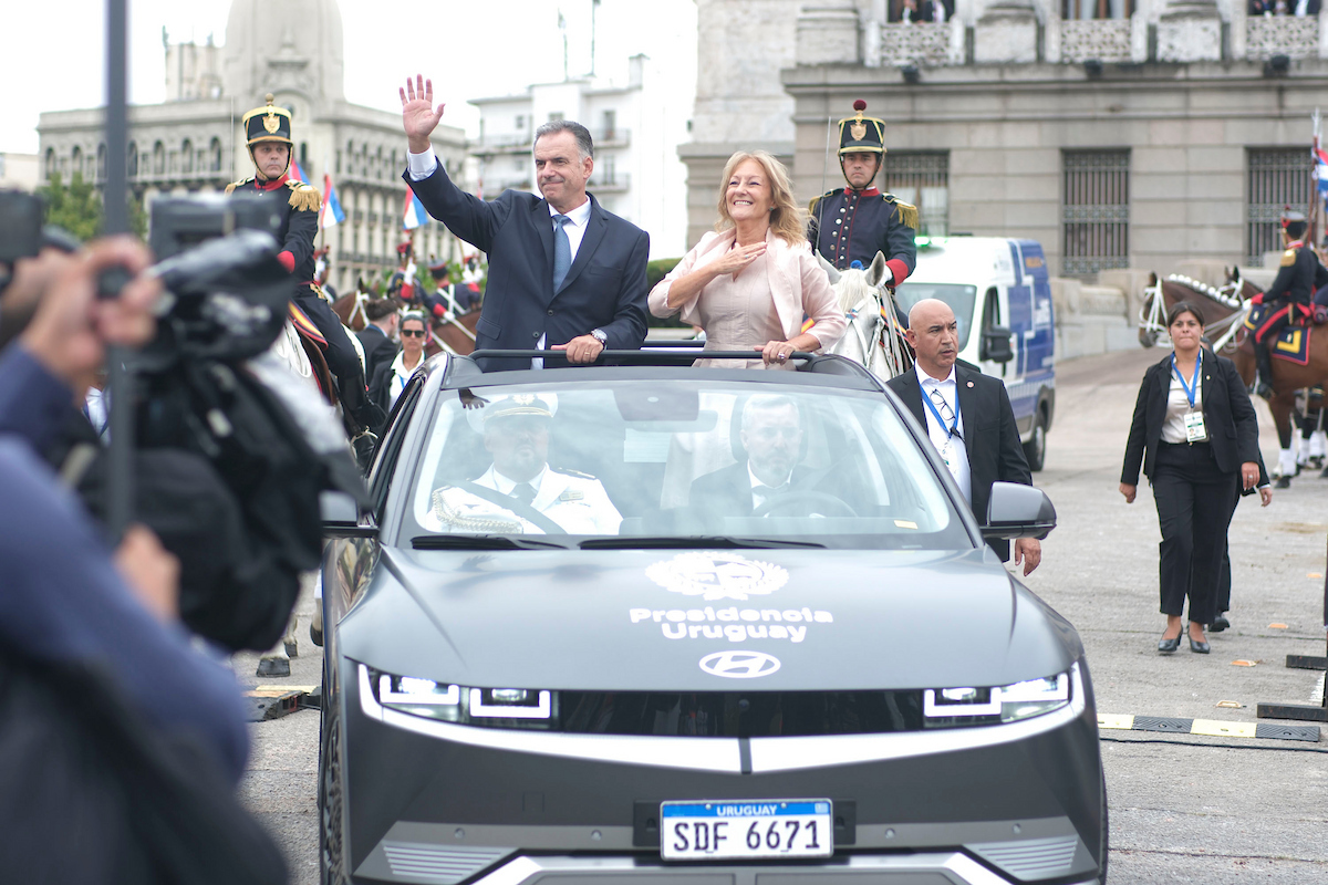 Mesa de Análisis Así Nos Va: El auto del Presidente y la falta de explicaciones