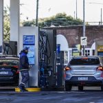 Suben los combustibles en Uruguay y en Argentina