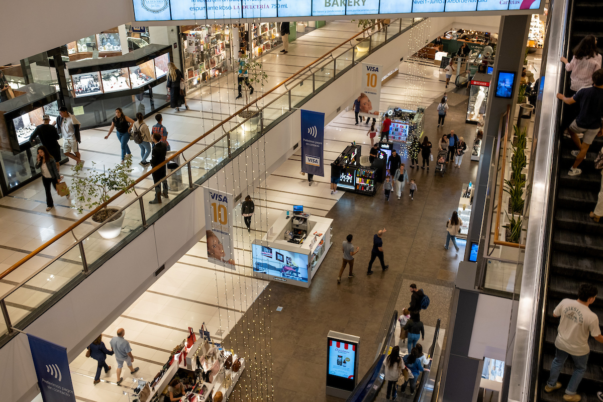 Cae las ventas del comercio por primera vez desde 2023