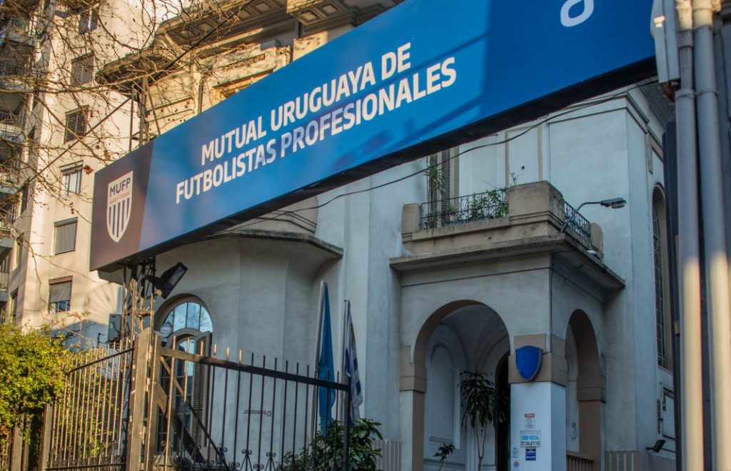Intermedio: Se aleja la posibilidad del paro de los futbolistas