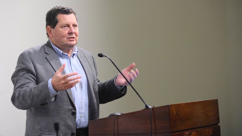 Economista presenta su nuevo libro: “Algún tiempo pasado fue mejor, el futuro puede serlo. Lecciones del Comercio Exterior de Uruguay”