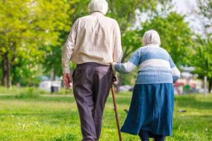 Edil del Partido Colorado propone abrir un centro diurno para adultos mayores en Aiguá ante situaciones de soledad no deseada