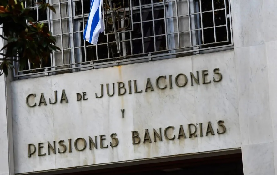 Caja Bancaria: AEBU defiende el modelo de aportes por tecnología y asegura que el déficit “ya estaba previsto”