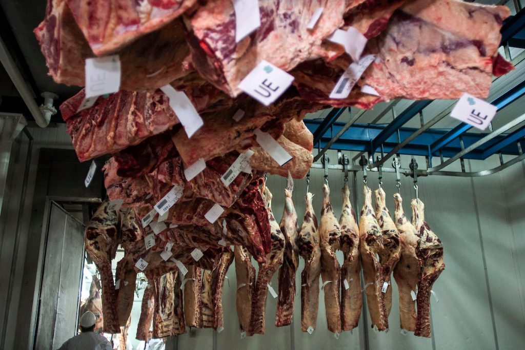 Precio de transportación de la carne sigue arriba de US$6.000
