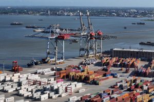 Paro de 48 horas en TCP por conflicto salarial y reclamos de estabilidad laboral paraliza la operativa portuaria