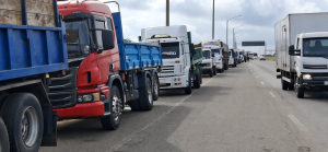 Unos 200 camiones se movilizan en Montevideo, lo que podría generar complicaciones en la zona portuaria