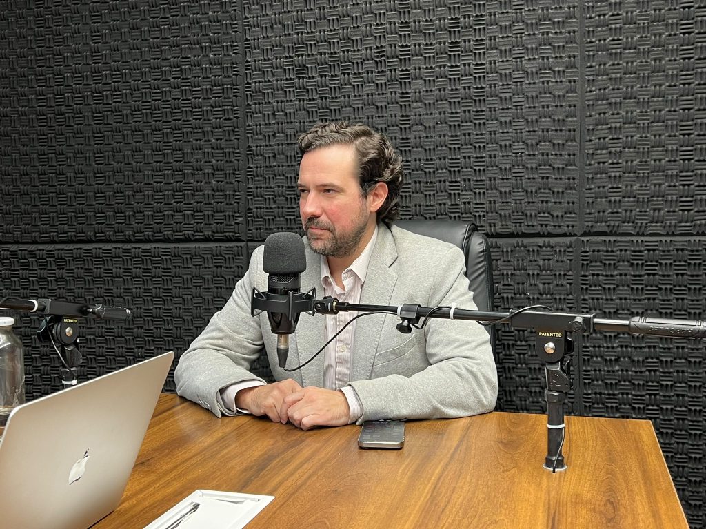 El FA va por los seguros privados y propone más controles: “Con los dineros privados la rentabilidad que quieran, con los dineros públicos nos parece un abuso”