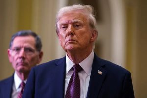 Trump sostiene que la guerra puede terminar la semana próxima y acusó a Netanyahu de estar totalmente loco