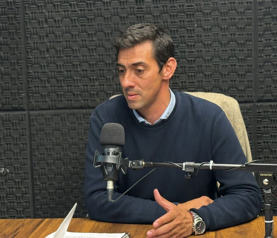 INBA y Antel avanzan en un collar inteligente para reducir los ataques de perros al ganado