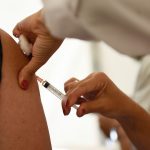 Vacunación contra el meningococo: Observatorio de Salud de Cinve recomienda ampliar gratuidad a niños de entre 2 y 11 años