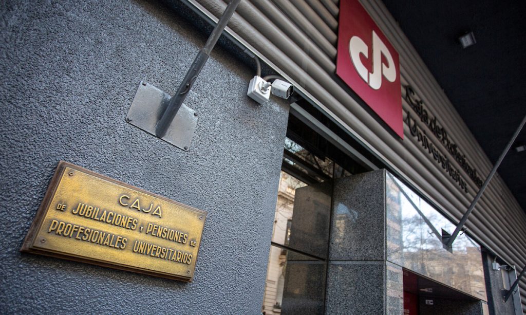 Reunión clave entre Presidencia y Caja de Profesionales por polémica sobre timbres