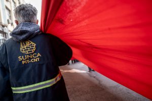 Agresión durante asamblea del Sunca en Manantiales: constructoras alertan por impacto en las inversiones
