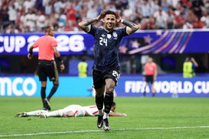 Argentina le ganó a Inglaterra y jugará final del Mundial el domingo ante España