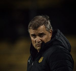 Peñarol empató 1 a 1 ante Racing; Nacional igualó sin goles con Danubio