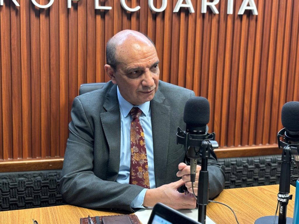 Radío: “Las cárceles son parte del problema y no de la solución”