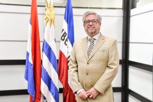 Director opositor en UTE denuncia que se le niega información sobre avances con HIF Global
