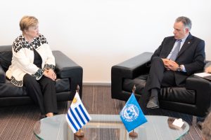 FMI pide audacia a Uruguay pese a problemas internos