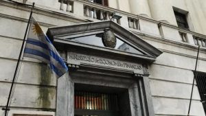Equipo económico defiende su proyección de crecimiento