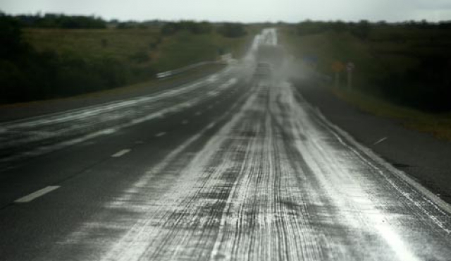 Lluvias provocan cortes en rutas de Rivera y Treinta y Tres: Caminera exhorta a extremar precauciones