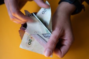 Ingreso real de los hogares sube 4% interanual