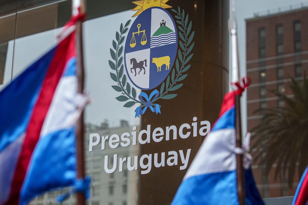 Fogón económico: Uruguay necesita crecer más y asumir reformas de fondo para mejorar la competitividad