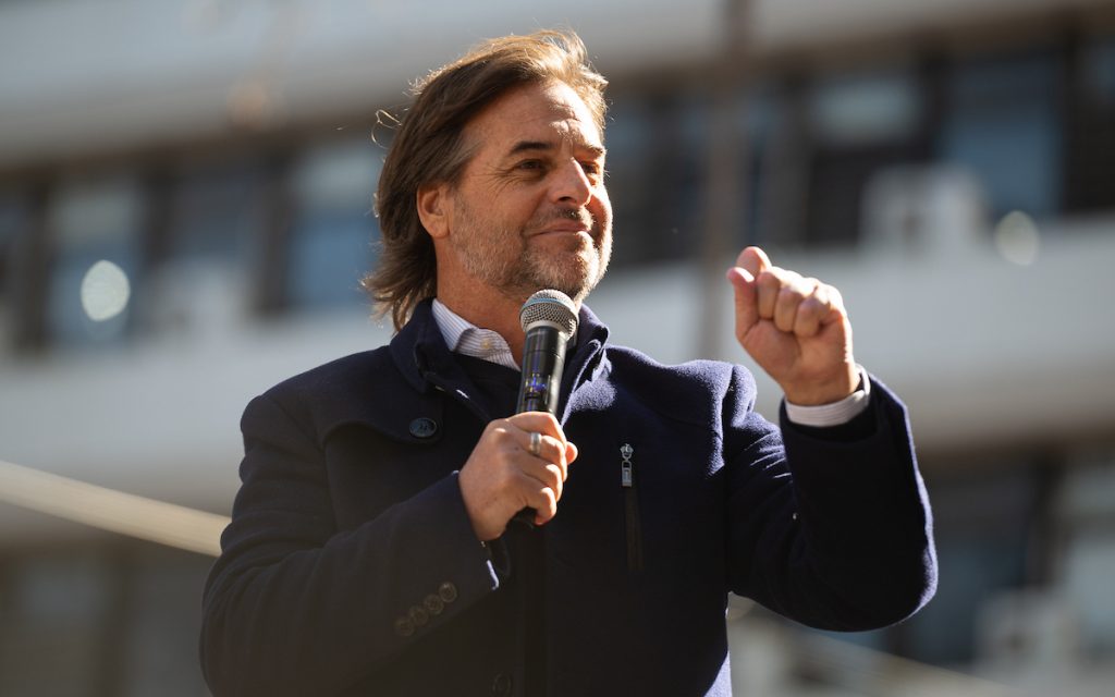 Lo que dejó el discurso de Lacalle Pou: tirón de orejas a la interna y un mensaje encriptado al presidente