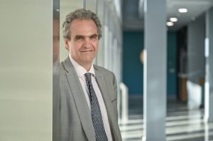 Opertti: “Hay un problema de falta de voluntad política para tomar las riendas de la educación”