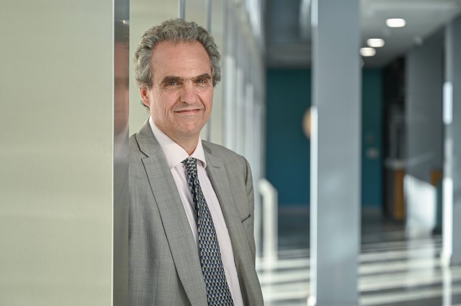 Opertti: “Hay un problema de falta de voluntad política para tomar las riendas de la educación”