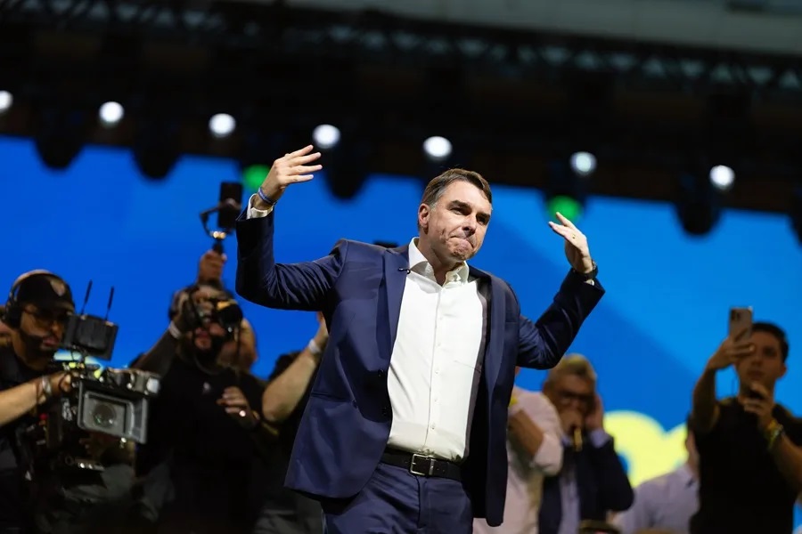 Brasil: El significado político de la relación entre Flavio y Michelle Bolsonaro