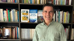 Alejandro De Barbieri: ¿Cómo el proyecto de ley para estar en actos escolares puede generar padres y madres “más presentes” y con “menos culpa”?