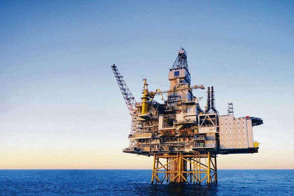 De Santa Ana: “Es más fundamental que encontrar petróleo” definir qué hacer con los eventuales recursos