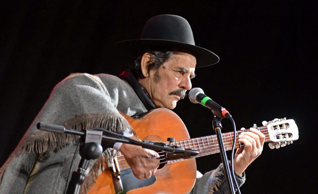 Cacho Márquez: una vida dedicada al arte del payador
