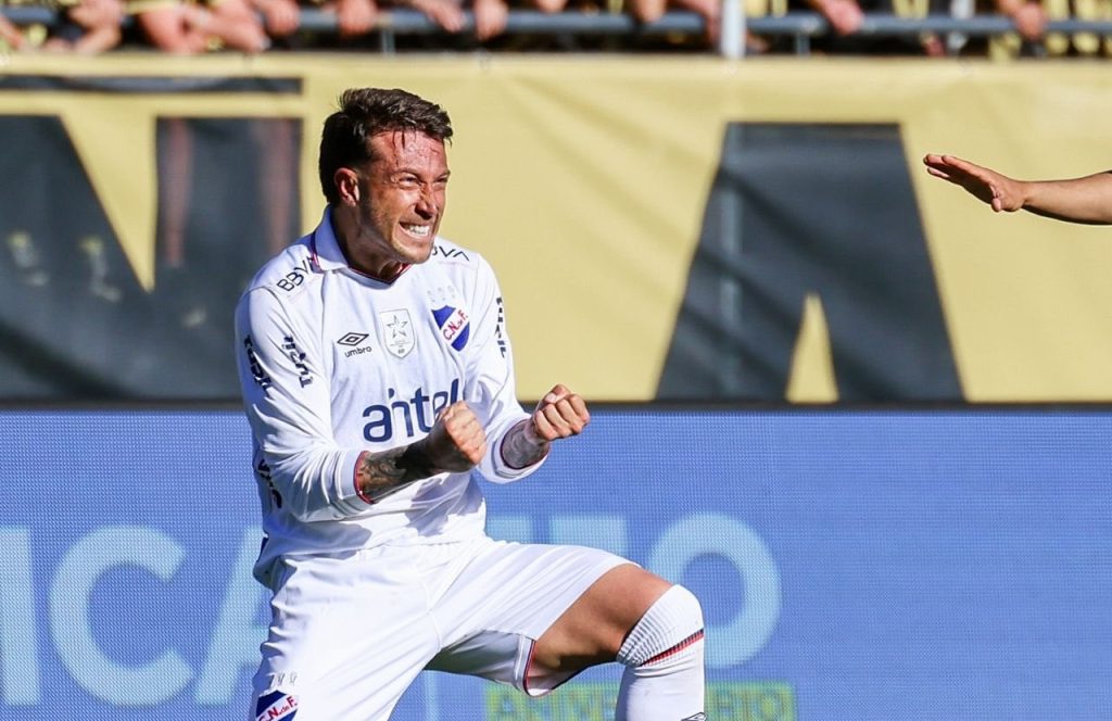 Clausura: Nacional le ganó a Peñarol en el Campeón del Siglo
