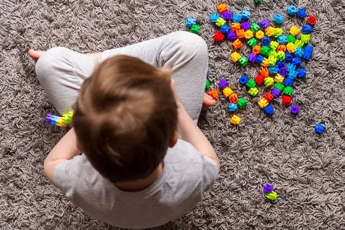 Azulito: una herramienta gratuita que acompaña a familias con autismo 