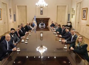 Milei reunió a su gabinete y ratificó el rumbo económico ante una semana clave en el Congreso