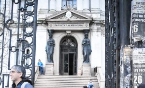 Consejo de Facultad de Medicina inició sumario tras intento de femicidio