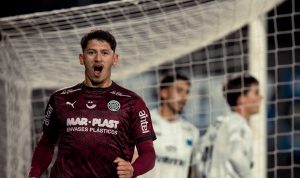 Toque le ganó 3-1 a Liverpool y se mantiene puntero del Clausura