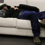 ¿Cuánto incide el dormir menos en los accidentes laborales?