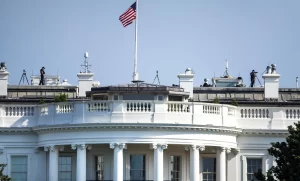 Medios televisivos de Estados Unidos suspendieron la transmisión desde la Casa Blanca
