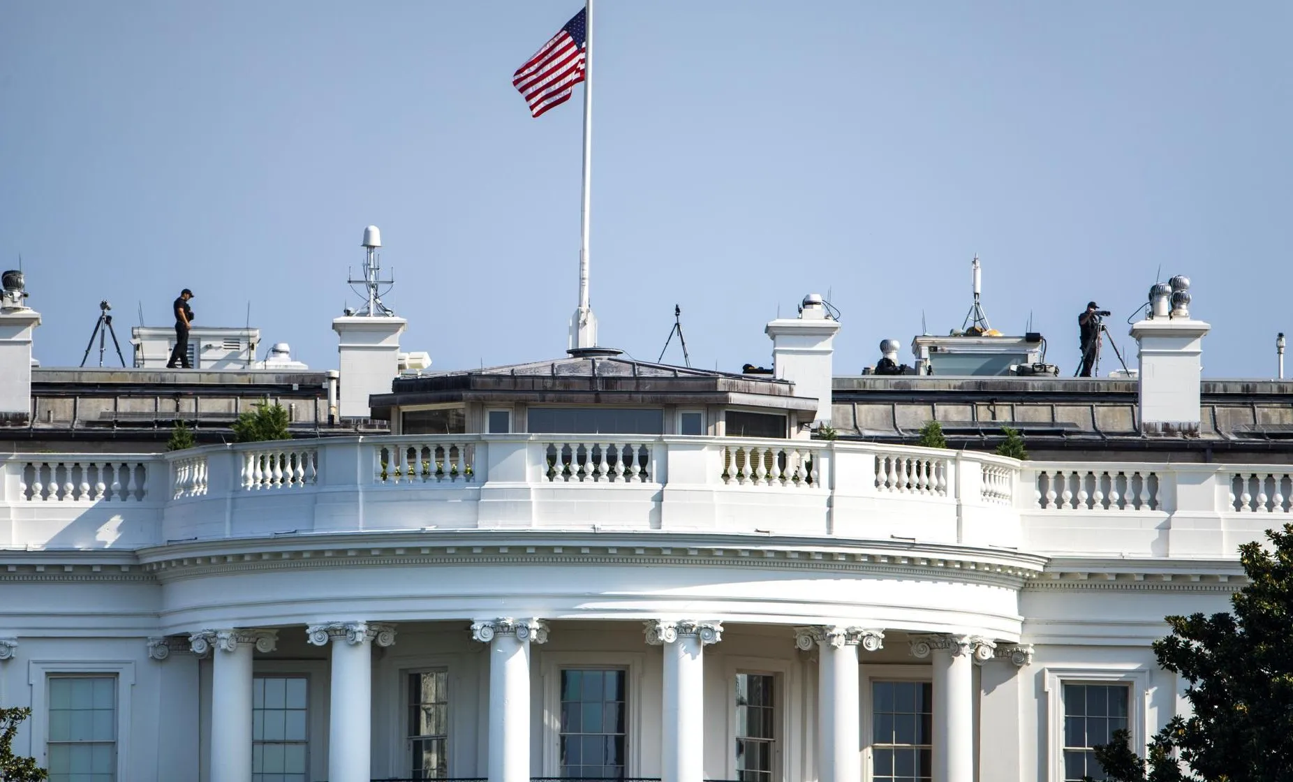 Medios televisivos de Estados Unidos suspendieron la transmisión desde la Casa Blanca