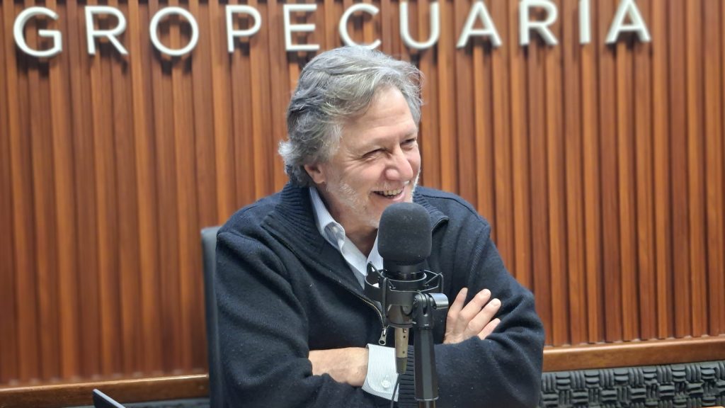 Batthyány propone reducir la deserción estudiantil del 50% a menos del 10% y priorizar la permanencia y el egreso