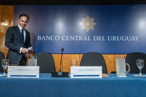 BCU subió la tasa de interés pero señala que política monetaria sigue siendo expansiva